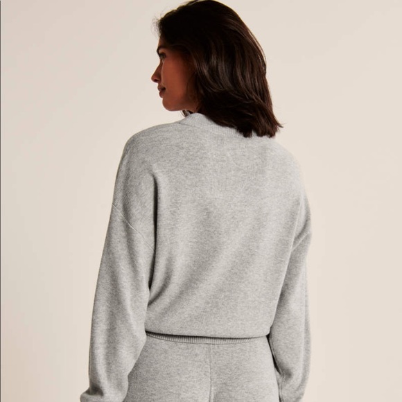 Crewneck lounge sweater - Picture 6 of 6